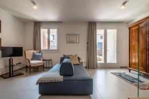 Μια τηλεόραση ή/και κέντρο ψυχαγωγίας στο B&B Botanical Boutique