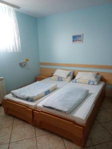 Postel nebo postele na pokoji v ubytování Hostel Bata