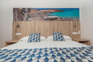 Apartments Niko, Santa Eularia des Riu – Updated 2022 Prices