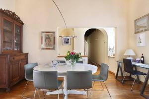 Posedenie v ubytovaní Appartamento La Terrazza Firenze centro storico