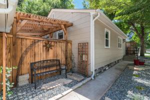 Gallery image of Italian Style in Old Town with Private Hot Tub in Fort Collins
