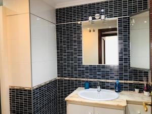A bathroom at Apartamento Arosa Playa