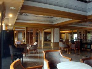 Ο χώρος του lounge ή του μπαρ στο Suda Palace
