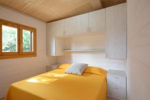 Postel nebo postele na pokoji v ubytování Camping Fano + 37 fotografií