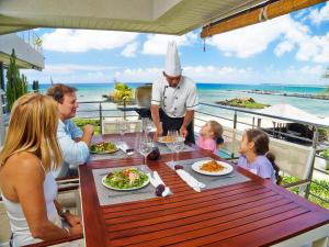 Hosté ubytování Bon Azur Beachfront Suites & Penthouses with LOV