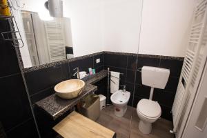 Fotografie z fotogalerie ubytování Loft & Espace Maison 1706 Lago Orta v destinaci Borgomanero