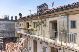 Foto da galeria de San Salvario Apt with Balcony em Turim