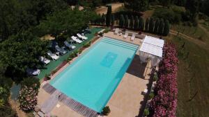 Πισίνα στο ή κοντά στο LE COTTAGE