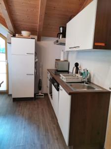 Kuchyň nebo kuchyňský kout v ubytování Ferienhaus Elisabeth