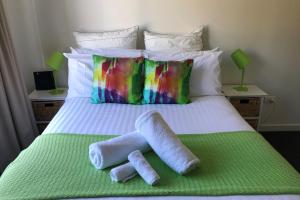 BAY OF FIRES SEACHANGE Ocean frontage客房内的一张或多张床位