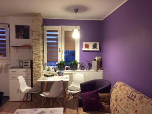 Posedenie v ubytovaní Wyjątkowy apartament w sercu Piły