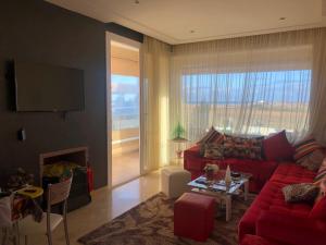 Afbeelding uit fotogalerij van Cozy & Luxurious apartment with seaview in Bouznika