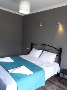 A bed or beds in a room at ELSADA