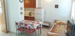 Kuchyň nebo kuchyňský kout v ubytování Apartments Vila Lavanda