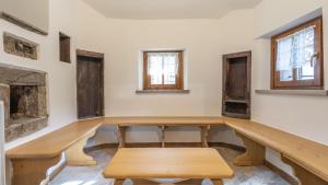 Albergo Diffuso Ravasclettoにあるシーティングエリア