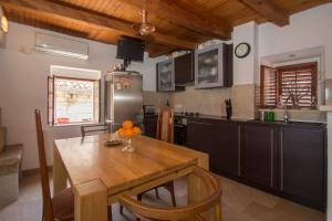 Kuchyň nebo kuchyňský kout v ubytování Kolenda Apartment