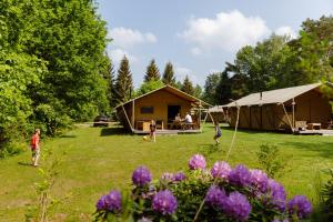 Zgrada u kojoj se nalazi turističko naselje