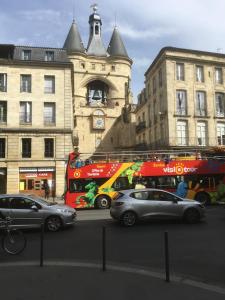 Foto da galeria de beau meublé centre historique em Bordeaux