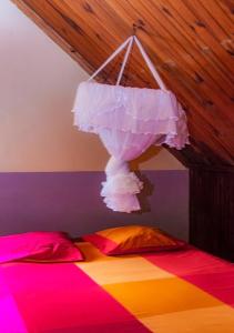 Postel nebo postele na pokoji v ubytování Reva Castel