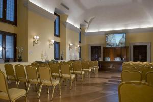 Posezení v ubytování Palazzo Cardinal Cesi