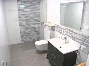 Kúpeľňa v ubytovaní Apartmani Krajinovic