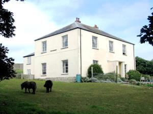 The building in which the country house is located