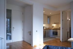 Kuchyňa alebo kuchynka v ubytovaní Spacious & Comfortable flat in centric Eixample