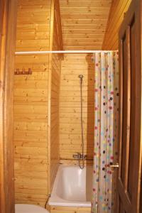A bathroom at Camping Abadesses