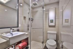 Koupelna v ubytování SSAW Boutique Hotel Shanghai Hongkou