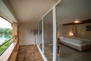 Voodi või voodid majutusasutuse Hotel Mokka Laufenburg toas