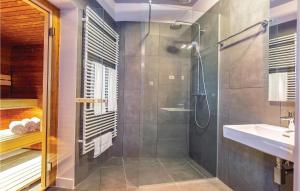Et badeværelse på Four-Bedroom Holiday Home in Veprinac