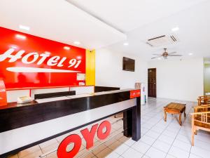 TV a/nebo společenská místnost v ubytování OYO 91130 Hotel 91 Bukit Mewah