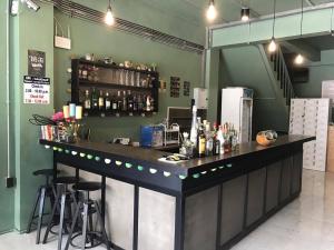 Salon oz. bar v nastanitvi Hub of Joys Hostel