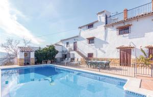 The swimming pool at or close to 8 Bedroom Lovely Home In Iznájar