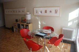 A seating area at Apartamento CENTRO HISTÓRICO Zorrilla 4