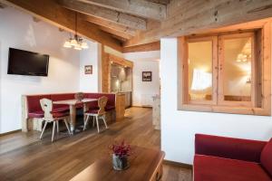 Gallery image of Piculin Alpin Apartments in San Martino in Badia