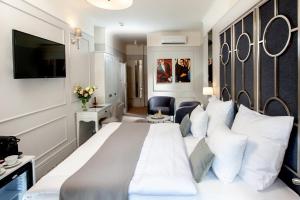 TV a/nebo společenská místnost v ubytování Amber Design Residence