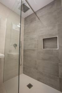 Koupelna v ubytování Apartamentos Mombasa 2 planta + 48 fotografií
