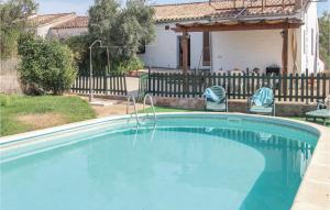 Bazén v ubytovaní Lovely Home In Villaviciosa De Cordoba alebo v jeho blízkosti