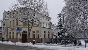 Hotel "Zur Post" under vintern