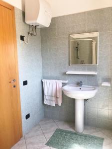 Ένα μπάνιο στο B&B City Bar