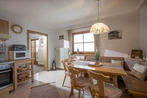 Kuchyňa alebo kuchynka v ubytovaní Appartement Waldruhe