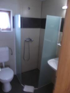 Kúpeľňa v ubytovaní Apartman Nóra