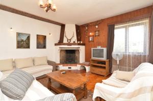 Telewizja i/lub zestaw kina domowego w obiekcie Apartment Milka 1950