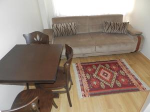 A seating area at Hagia Sophia Apartment