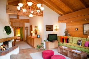 TV a/nebo společenská místnost v ubytování Boutique-Hotel Schmelzhof