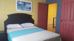 Postel nebo postele na pokoji v ubytování Guesthouse Dos Molinos B&B + 15 fotografií
