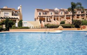 The swimming pool at or close to Jarales Alpha