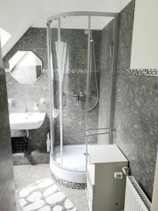 Fotografie z fotogalerie ubytování Ferienwohnung am Fackelstein v destinaci Eiserfey + 12 fotografií