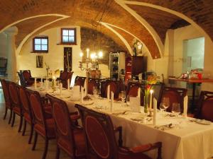 Reštaurácia alebo iné gastronomické zariadenie v ubytovaní Boutique Hotel Ur-Wachau